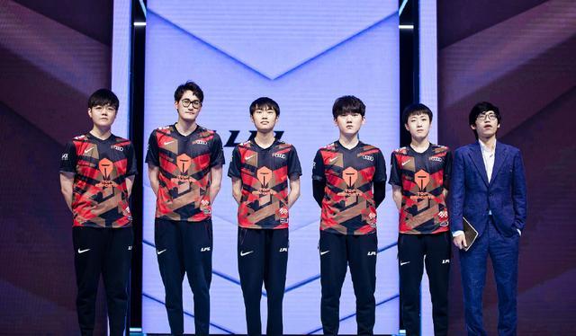 亚洲足球水 亚洲足球水